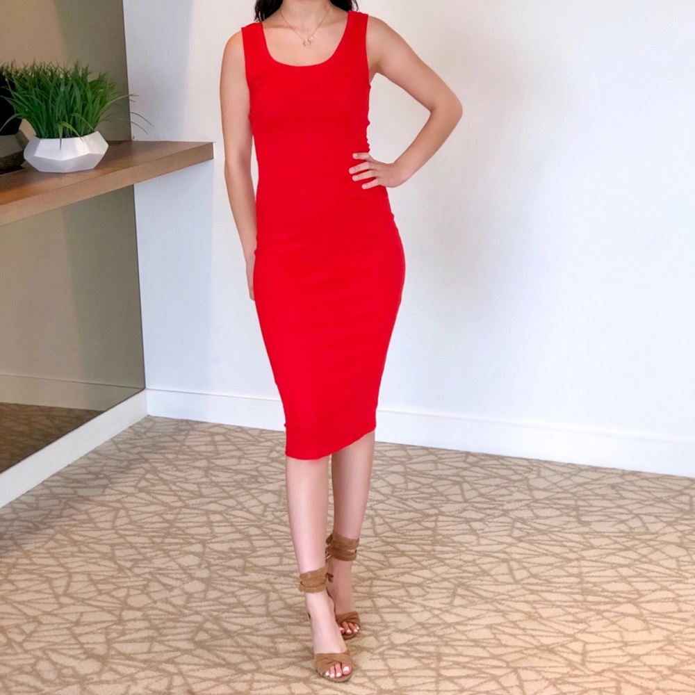 NWT Women’s Red Body Con Midi Dress